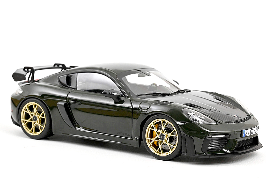 Porsche Cayman GT4 RS