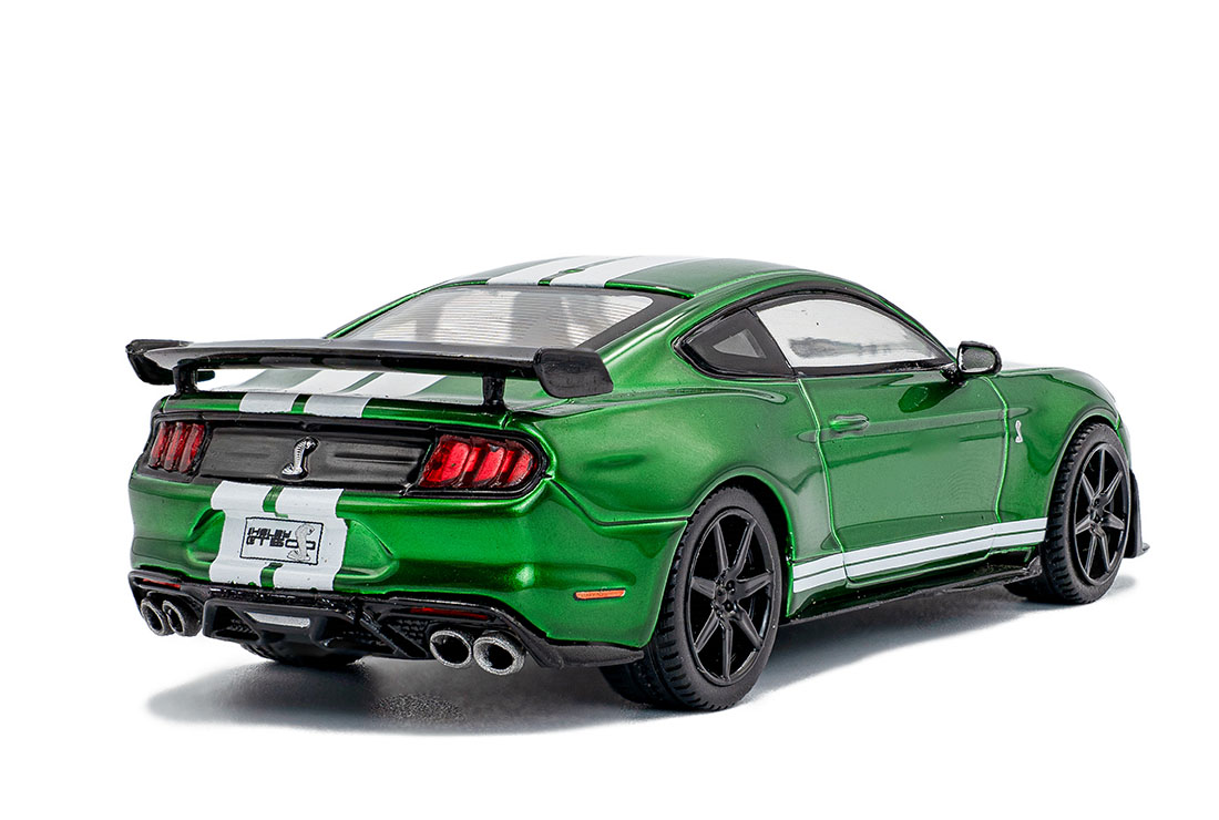 Ford Mustang Shelby GT 500 Eruption Green Metallic w/White Stripes